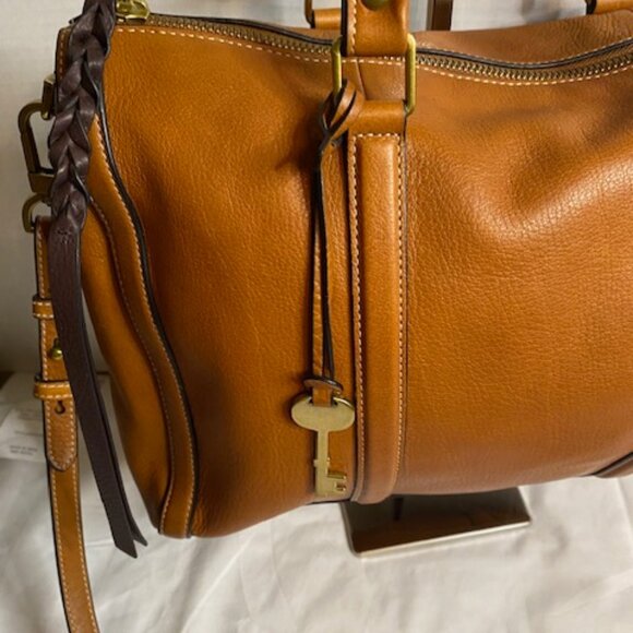 FOSSIL Kendall Large Satchel with Key - Picture 2 of 13